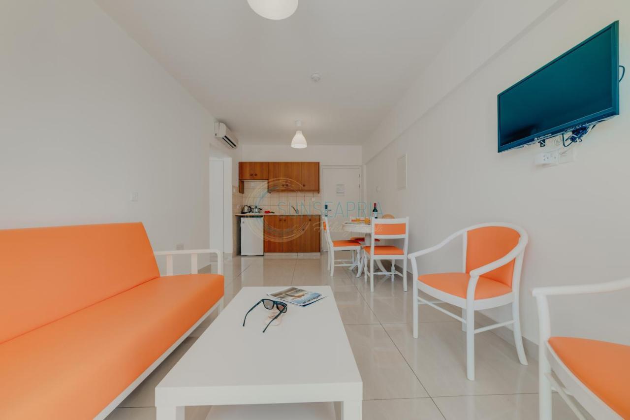 Christos Napa Apartments Ayía Nápa Extérieur photo
