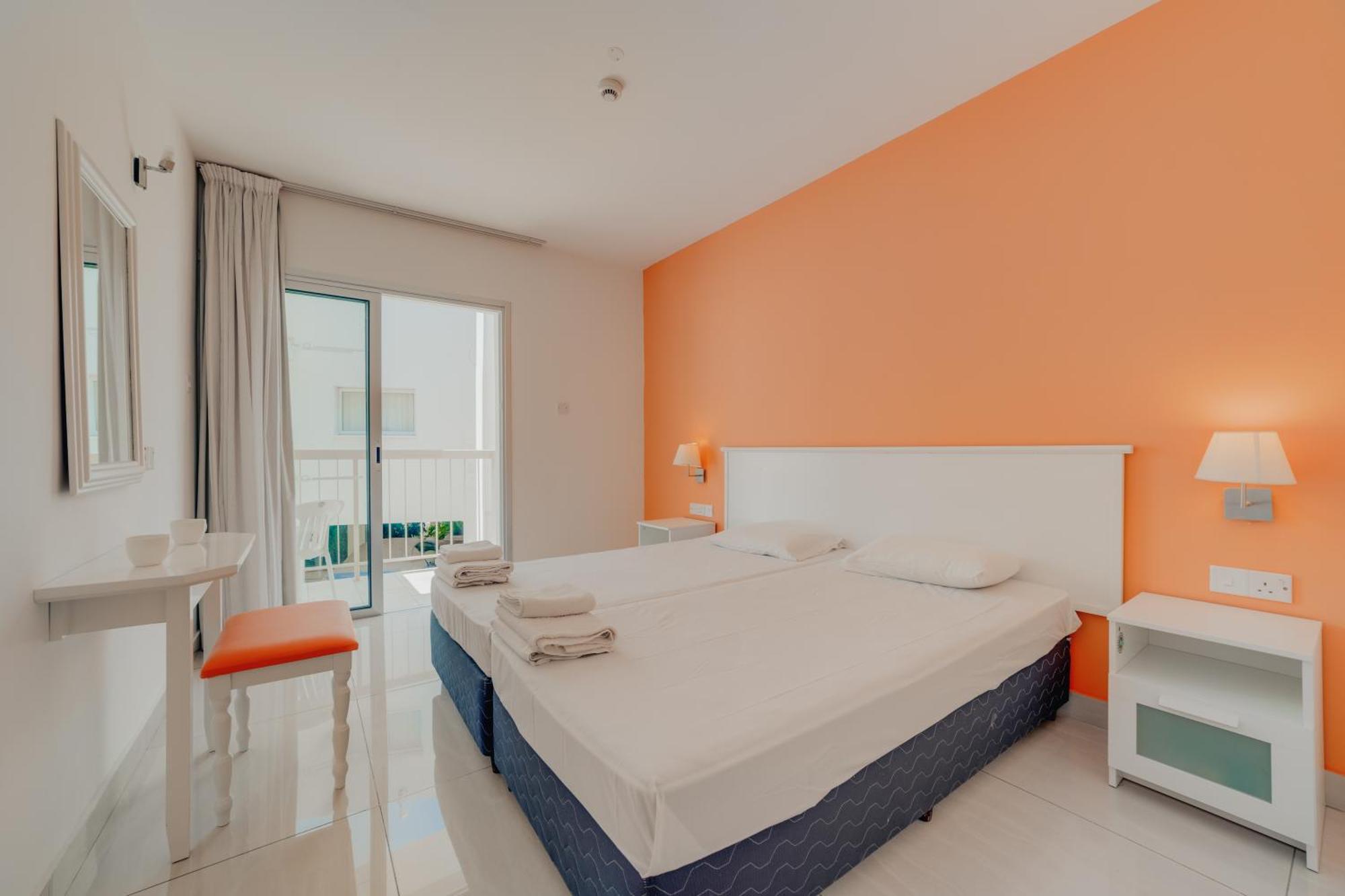 Christos Napa Apartments Ayía Nápa Extérieur photo